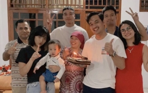 Haji Faisal Ayah Fuji Terkenal Sampai Singapura, Sikap Ramah Tawari Makan Wartawan Bikin Salut