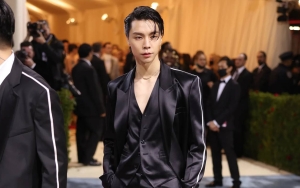 Johnny NCT Dinilai Miliki Outfit dan Penampilan Terbaik di Met Gala 2022, Setuju?