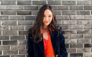 Krystal Pajang Foto Lawas f(x), Kangen Ngumpul Bareng Sulli Cs?