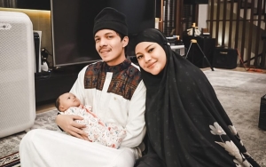 Meski Dalam Pangkuan Atta Halilintar, Outfit Baby Ameena Kece Abis Sampai Disebut 'Ngeri'