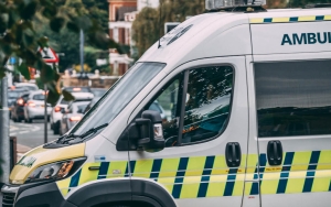 Ambulans Berlogo Golkar Hendak Terobos One Way Puncak Sambil Bawa Wisatawan, Ini Kata Partai
