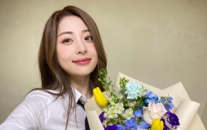 Penampilan Beda Huh Yunjin LE SSERAFIM Saat Tinggal di Amerika Kejutkan Netizen
