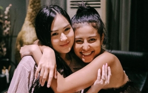 Sarah Gibson Bela Awkarin Dituding Jadi Penyebab Oka Meninggal, Intip 7 Potret Kebersamaan Mereka