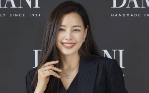 Honey Lee Pamer Baju Bayi Cantik, Isyaratkan Jenis Kelamin Anak Pertama?