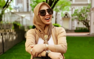 Syahrini Pamer Daily OOTD di Apartemen Singapura, Penampakan Balkon Jadi Gunjingan