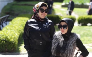 Syahrini Bantah Isu Adik Parasit, Perjuangan Aisyahrani Jadi Manajer Gak Kaleng-Kaleng