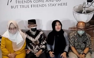 'Diseret' Keluarga ke RSJ, Medina Zein Sempat Berontak dan Ucapkan Kalimat Ini Pada Ibu