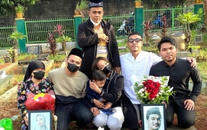 Reaksi Haji Faisal Usai Ayah Vanessa Angel Tak Ganti Foto Bibi di Makam, Murka?