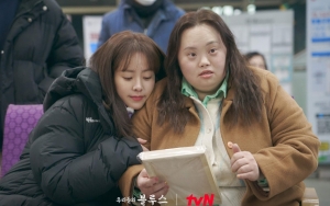 Pemeran Kakak Kembar Han Ji Min di 'Our Blues' Ternyata Asli Derita Down Sindrom