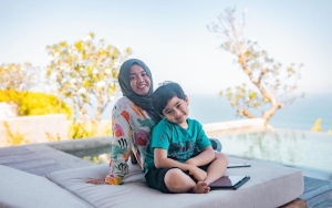 Lala Pengasuh Rafathar Ikut ke Italia Bareng Raffi-Nagita, Tentengan Tas Gucci Gak Kaleng-Kaleng