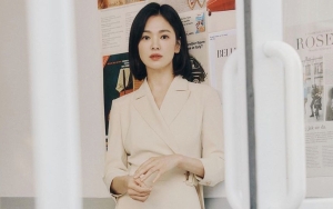 Visual Asli Song Hye Kyo Di Foto Jepretan Warga Sungguh Luar Biasa