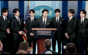 Tampil di Konferensi Pers di Gedung Putih, BTS Akui Terhormat Diundang Presiden AS