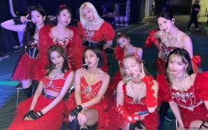 TWICE Tanggapi Foto-foto Bodi Berotot, Mina Dibilang Bak Superhero Ini