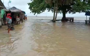 Ratusan Pekerja Pelabuhan Tanjung Emas Berhamburan Imbas Beredar Info Tanggul Jebol