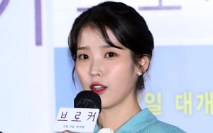 Umbar Bahu, Dandanan Cantik IU di Premiere Film 'Broker' Dipuji Habis-Habisan