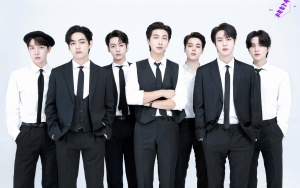 Situasi Kedatangan BTS di Bandara Tak Terkendali, Jungkook Turun Tangan Jadi Bodyguard
