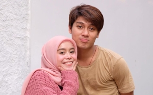 Batal Romantis, Rizky Billar Mendadak Pose 'Cucok' Depan Sang Istri Sontak Bikin Ngakak