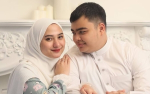 Momen Nadzira Shafa Ziarah ke Makam Ameer Azikra, Curhatannya Nyesek