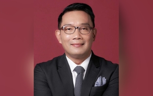 Viral Selebgram Tuai Kecaman Usai Ajak Selfie Ridwan Kamil yang Tengah Berduka di Bandara