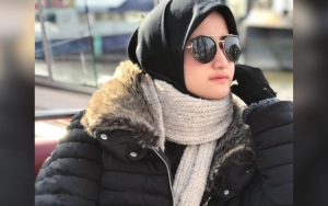 Tulis Permohonan Maaf, Selebgram Fitri Bazri Bela Diri Usai Dihujat Gegara Ajak Ridwan Kamil Foto