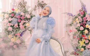 Ria Ricis Gelar Acara 7 Bulanan, Aura dan Penampilan Disorot