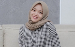 Ungkit Masa Lalu Sampai Nangis, Putri Delina 'Ladeni' Netizen Usai Ramai Ditegur Agar Bersyukur