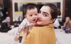 'Ngobrol' Bareng Ameena, Ashanty Heboh Abis Sampai Meneteskan Air Mata