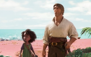 Trailer 'The Sea Beast' Ungkap Petualangan Seru Karl Urban Buru Monster Bareng Gadis Kecil Pemberani