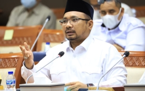 Menag Yaqut Kunjungi Vatikan dan Akan   Undang Paus Fransiskus ke Indonesia