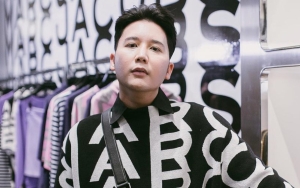 Rangga Moela Berani Tampil Beda Dalam Gelaran Fashion Show Terbaru, Anting Bikin Salfok