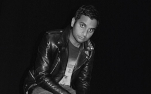 Aziz Ansari Resmi Nikahi Ilmuwan Serena Skov Campbell Di Italia