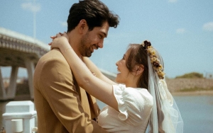 Romantis Abis! Prilly Latuconsina dan Reza Rahadian Jadi Pasangan Pengantin Baru di 'Dear Love'