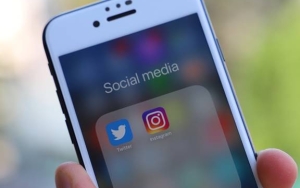 Enggan Memposting Hubungan Di Media Sosial