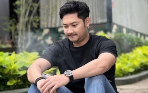 Angga Wijaya Perdana Muncul Usai Gugat Cerai Dewi Persik, Bagikan Postingan Galau