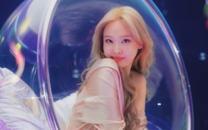 Tampil Seksi dan Ceria, Nayeon TWICE Jadi Ratu Musim Panas di MV Debut Solo 'POP!'
