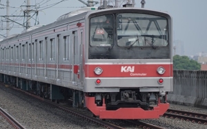 Kaca KRL Pecah Dilempari Batu di Stasiun Duri, KAI Pastikan Tak Ada Korban