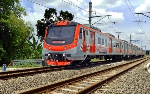 Petugas Amankan Pria 'Aneh' Diduga Oknum Viral yang Masturbasi Di KRL, Pindah ke Transjakarta?
