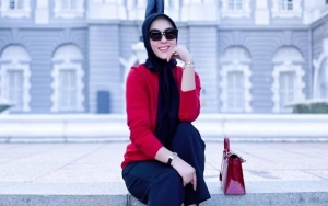 Melenggang Penuh Pesona Ala Model, Penampilan Syahrini Lagi-lagi Justru Kena Julid?