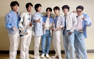 BTS Foto Bareng di Party J-Hope, Detail Kecil Ini Bikin Emosional