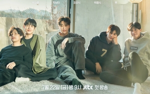 Geng V BTS Tidur Pakai Piyama Kembar, 'In The SOOP: Friendcation' Bakal Bawa Banyak Kehangatan