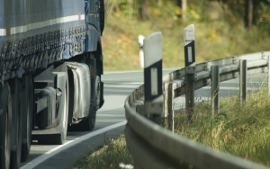 23 Orang Tewas Dalam Kecelakaan di Mesir saat Bus Tabrak Semi-Truk yang Sedang Ganti Ban