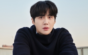 Ternyata Sosok Ini yang Bikin Kim Seon Ho Mau Comeback Main Teater Pasca Kontroversi