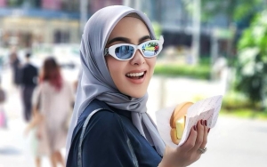 Tampil Beda Dari Biasanya, Syahrini Tetap Aja Kena Julid Gra-gara Hal Ini