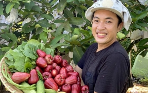 Makin Bersinar Berkat Ciri Khas Kata 'Woi'