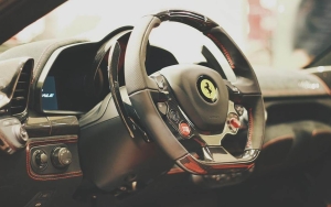 Polisi Ceko Ubah Ferrari Hasil Sitaan Jadi Mobil Patroli