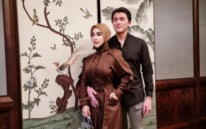 Senyum Reino Suami Syahrini Pamer Gigi Disebut Membawa Duka, Kenapa?