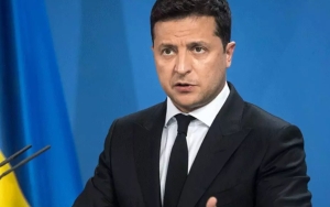 Presiden Zelenskyy Awasi Pemuatan Kapal Ekspor Biji-Bijian Pertama Ukraina Sejak Awal Perang