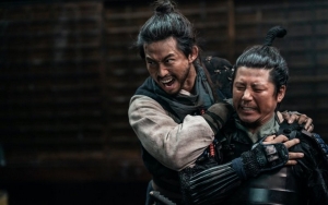 Dibintangi Taecyeon 2PM, Film 'Hansan: Rising Dragon' Raih 1 Juta Penonton Usai 4 Hari Rilis