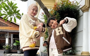 Ferdy Putra Sule Gendong Adzam Anak Nathalie Holscher, Momen Bonding Penuh Haru