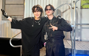Siap-siap Terharu, Ekspresi Bangga Jimin BTS di Foto Candid Nonton J-Hope di Lollapalooza Terungkap
